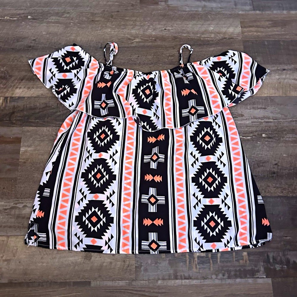 No Boundaries Black Aztec Off Shoulder Pullover Blouse Short Sleeve Juniors L